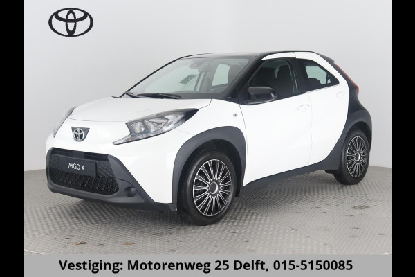 Toyota Aygo X 1.0 VVT-i AUTOMAAT BI-TONE CARPLAY NAVI GARANTIE TOT 12-2032 Bijna 2023.Camera. Safety sense.