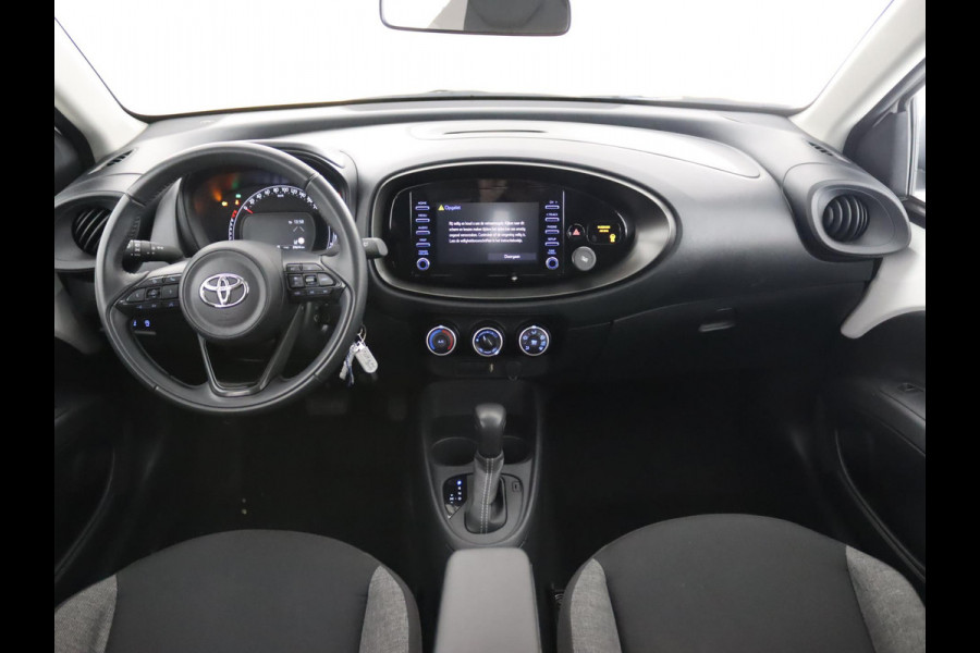 Toyota Aygo X 1.0 VVT-i AUTOMAAT BI-TONE CARPLAY NAVI GARANTIE TOT 12-2032 Bijna 2023.Camera. Safety sense.