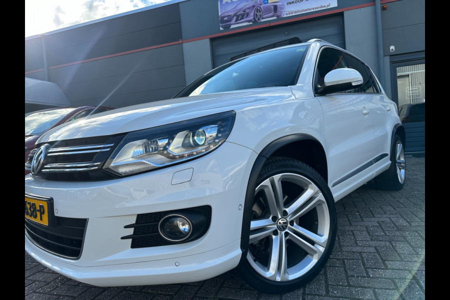 Volkswagen Tiguan 1.4 TSI R-LINE EDITION 2016 PANO SPORT NAVI ALCANTARA NAP LUXE