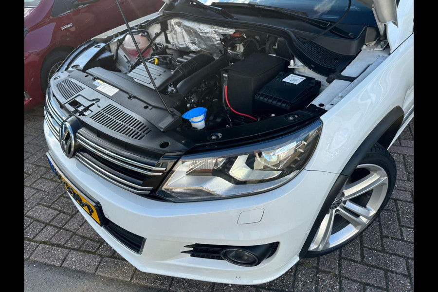 Volkswagen Tiguan 1.4 TSI R-LINE EDITION 2016 PANO SPORT NAVI ALCANTARA NAP LUXE