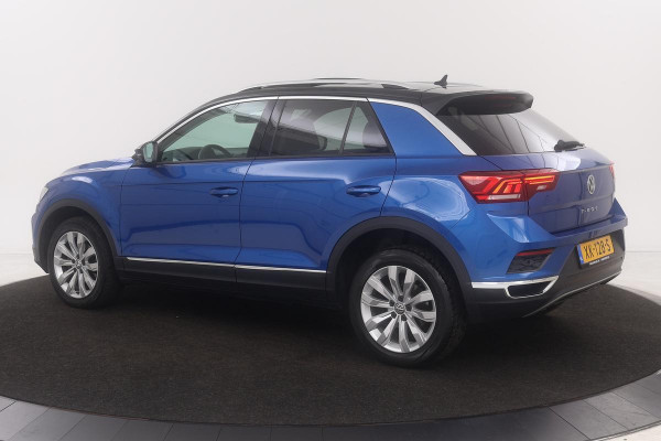 Volkswagen T-Roc 1.5 TSI Sport | DSG | Panoramadak | Keyless | Adaptive cruise | Carplay | Navigatie | Full LED | Active Info | Climate control