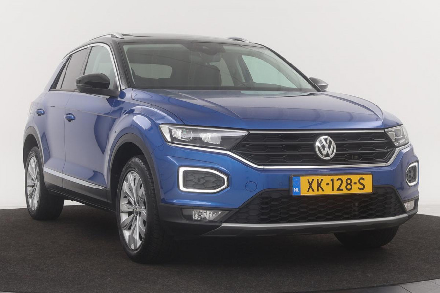 Volkswagen T-Roc 1.5 TSI Sport | DSG | Panoramadak | Keyless | Adaptive cruise | Carplay | Navigatie | Full LED | Active Info | Climate control