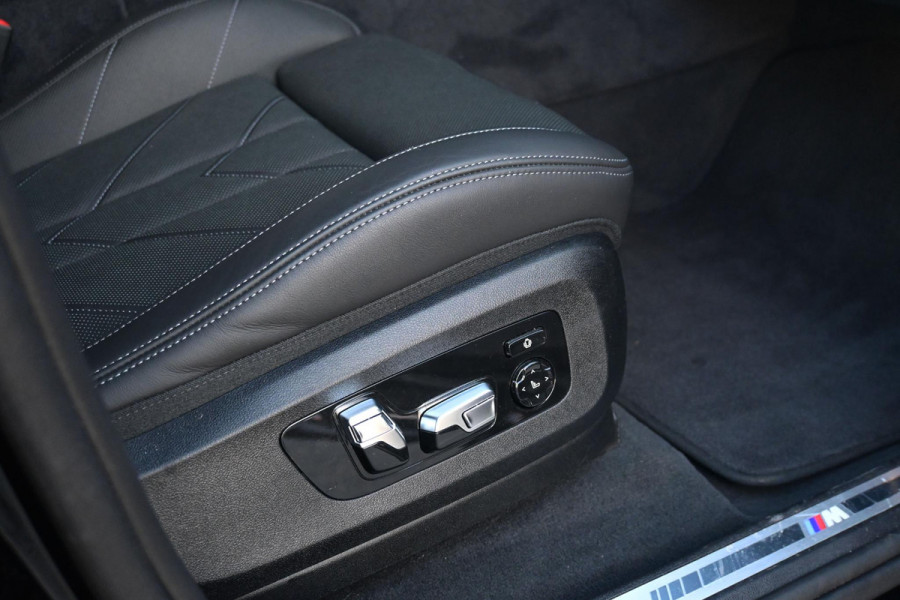 BMW XM 4.4 V8 Hybride *Bowers & Wilkins / Massage / Stoelventilatie / Head-up / Keyless / Soft-Close*