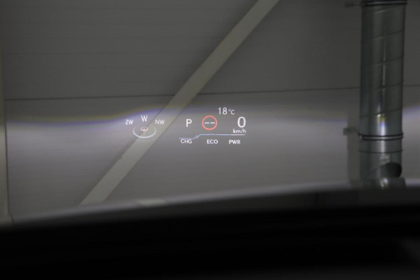 Lexus UX 250h Executive Line | Leder | Head-Up | Adaptive cruise | Stoelverwarming | Carplay | Navigatie | Camera | Trekhaak | Full LED | Keyless