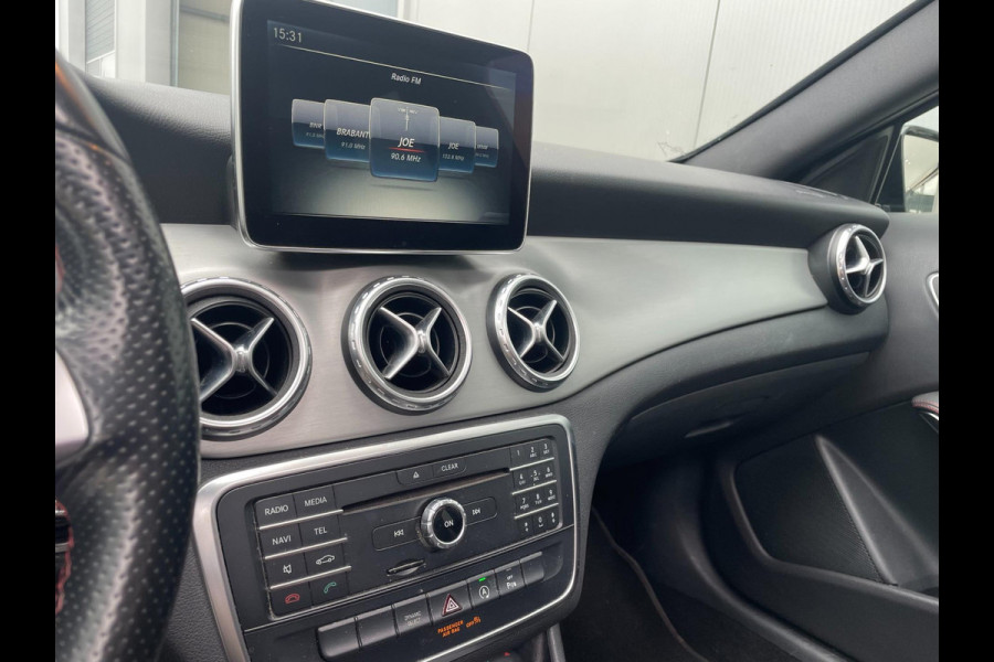 Mercedes-Benz GLA 250 4Matic | AMG pack | Pano | FL