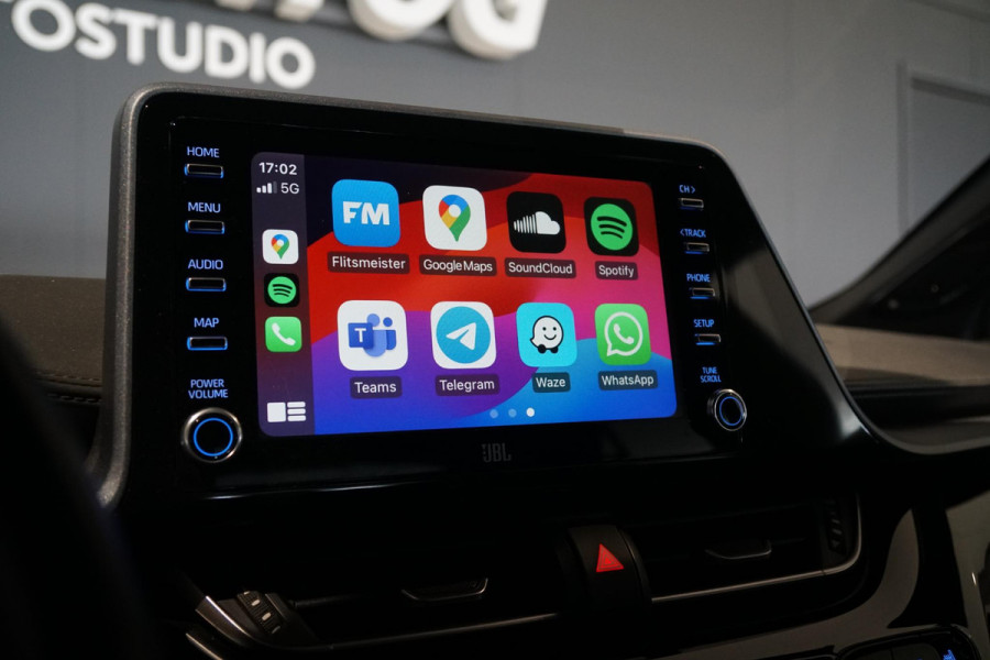 Toyota C-HR 1.8 Hybrid Style Airco+apple carplay+trekhaak+ JBL audio+ climate control