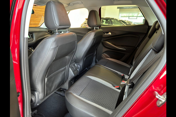 Opel Grandland X 1.6 Turbo Ultimate Business Executive | 180PK | Matrix | camera | Cruise | Ambient | Ergo Comfort | Blind spot |