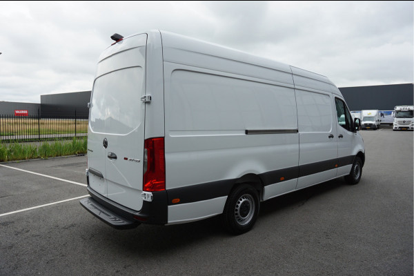 Mercedes-Benz Sprinter 317 CDI L3 H2 9G-TRONIC / MBUX / Camera / Parkeersensoren / Cruise control / Airco / 270 Graden achterdeuren