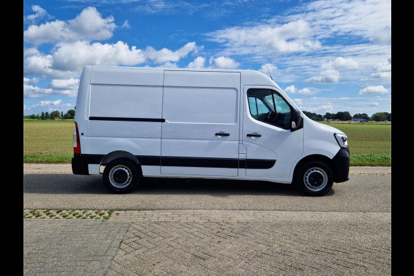 Renault Master T35 2.3 dCi 135 L2H2 Comfort - 135 Pk - Euro 6 - Navi - Airco - Cruise Control