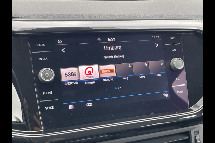 Volkswagen T-Cross 1.0 TSI Style Business R | Virtual Cockpit | 18 inch | Camera | Carplay | LED
