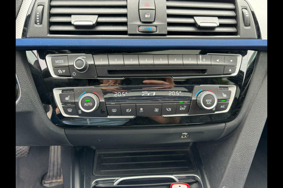 BMW 3 Serie Touring 318i M Sport Pano HUD H/K Leer Trekh NAP