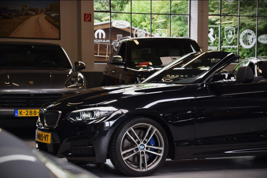 BMW 2 Serie Cabrio M240i High Executive Navi|Org.NL|340pk!!|Dealer onderhouden