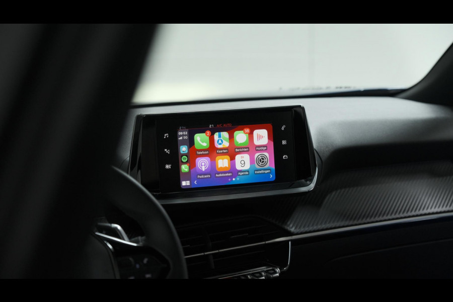 Peugeot 2008 PureTech 130 EAT8 Allure | Navigatie | Parkeersensoren | Apple Carplay | Climate Control