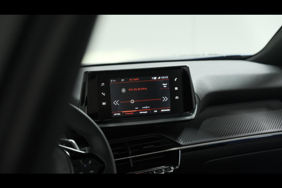 Peugeot 2008 PureTech 130 EAT8 Allure | Navigatie | Parkeersensoren | Apple Carplay | Climate Control