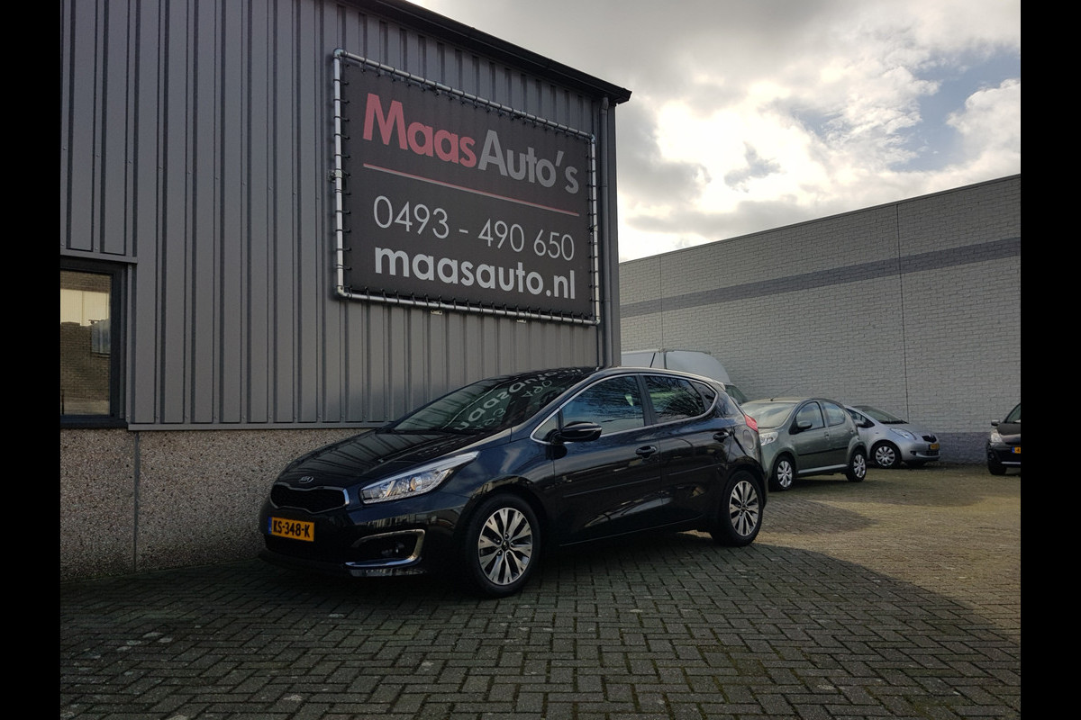 Kia cee'd 1.6 GDI 135 pk Dynamic Line luxe uitvoering 1e eigenaar !!!!