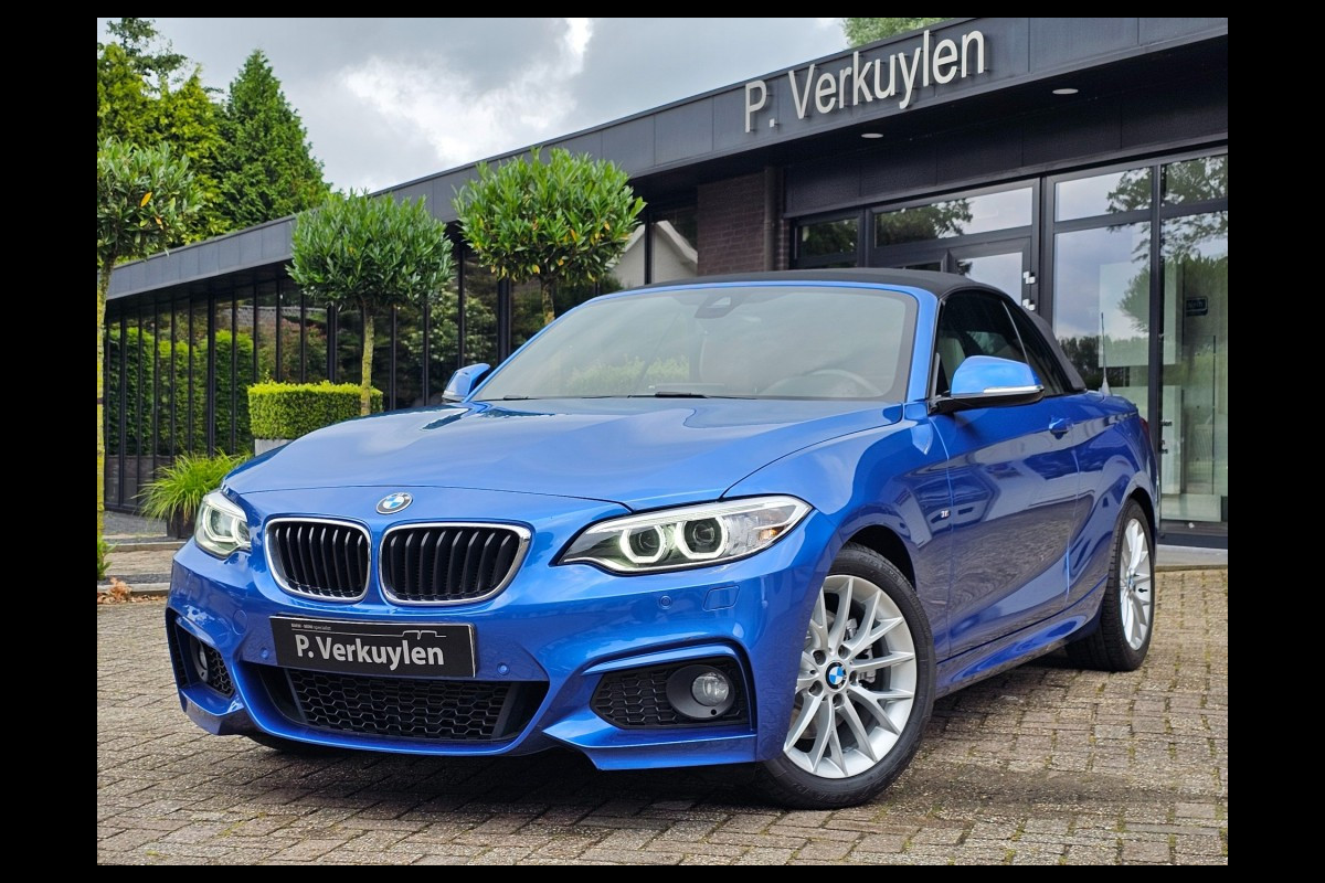 BMW 2 Serie 220I Cabriolet M SPORT I SPORTSTOELEN I LEDER I HARMAN KARDON I