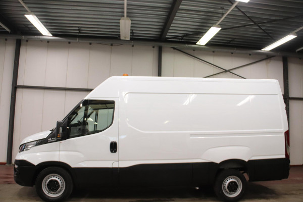 Iveco Daily 35S14V 2.3 352 H2 AUTOMAAT 3500KG TREKVERMOGEN