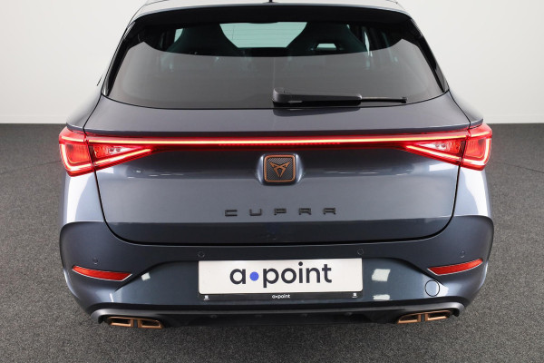 CUPRA Leon Sportstourer 1.4 e-Hybrid VZ Business 204 pk Automaat (DSG) | Navigatie | Parkeersensoren achter | Adaptieve cruise control | Stoelverwarming | LED koplampen |