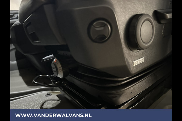 Volkswagen Crafter 2.0 TDI 177pk L3H3 L2H2 Euro6 Airco | Navigatie | Cruisecontrol | 3000kg Trekhaak parkeersensoren, apple carplay, android auto, chauffeursstoel, bijrijdersbank