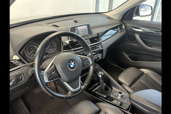 BMW X1 xDrive25i Centennial High Executive 19LMV Navigatie Leder interieur. 231 PK