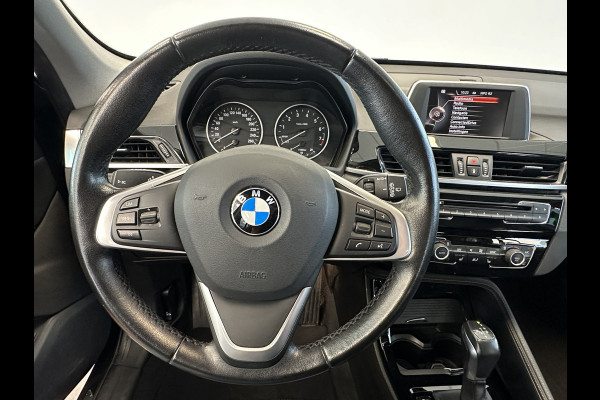 BMW X1 xDrive25i Centennial High Executive 19LMV Navigatie Leder interieur. 231 PK