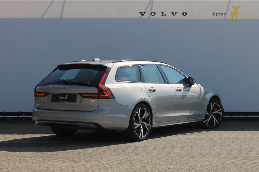 Volvo V90 T6 350PK Recharge AWD Ultimate Dark Head-up Display / Panoramisch schuif-kanteldak / Bowers@Wilkins Audio Installatie / Luchtvering / Trekhaak