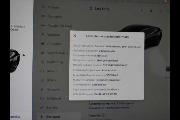 Tesla Model 3 SR+ TREKHAAK Standard RWD Plus 60kwh 325PK AutoPilot 2.5 Leer Premium-l.s. PanoDak Adaptive cruise 18" Camera's Elektr.-Stuur+St WIFI Ecc Navigatiesysteem full map LED Comfortstoel(en) ACC Dual-ECC DAB Voorverwarmen interieur via App Keyless via Telefoonsleutel One-Pedal-Drive Origin. NLse auto ! 1e eigenaar lease 910kg trekvermogen