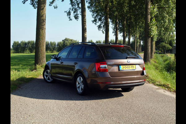 Škoda Octavia Combi 1.4 TSI Greentech Ambition Business | Apple Carplay | Cruise Control | Navi | DSG |