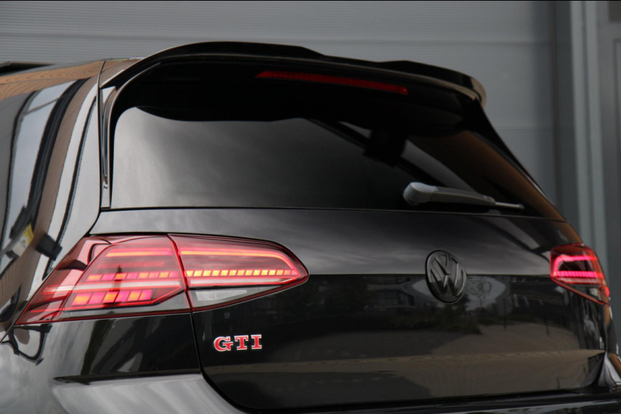 Volkswagen Golf 2.0 TSI GTI Performance/ PANO/KEYLESS/ACC/LANE/VOL!