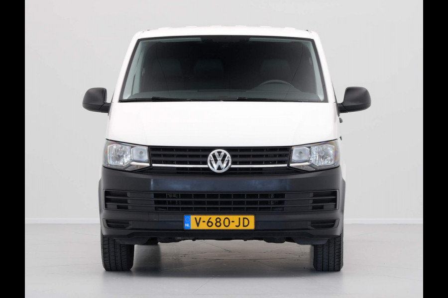 Volkswagen Transporter 2.0 TDI L2H1 Trendline 102pk Navigatie Camera Cruise Kunstleder 2x Schuifeur