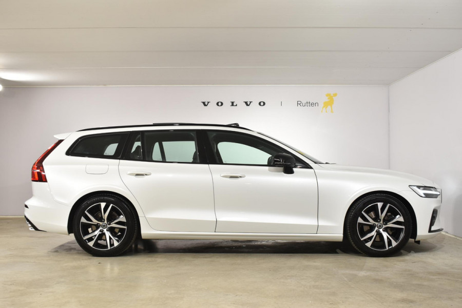 Volvo V60 B3 177PK Automaat R-Design / Intellisafe / Panoramadak / Harman Kardon / Elektrische stoelen / Trekhaak