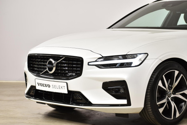 Volvo V60 B3 177PK Automaat R-Design / Intellisafe / Panoramadak / Harman Kardon / Elektrische stoelen / Trekhaak