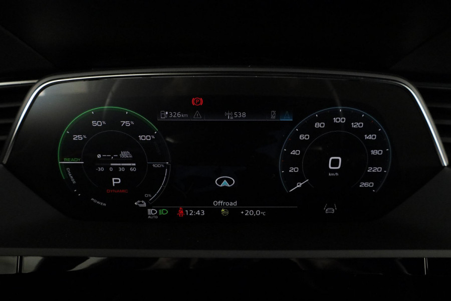 Audi Q8 e-tron 50 quattro S Edition 95 kWh 340 pk S-tronic | Verlengde garantie | Navigatie | Parkeersensoren (Park assist) | Rondomzichtcamera | 22" lichtmetalen velgen |