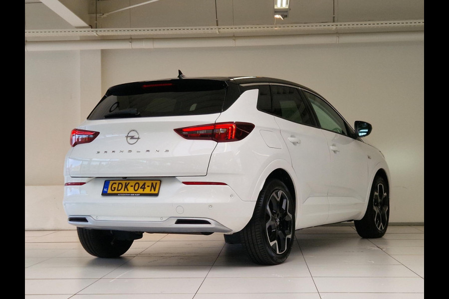 Opel Grandland 1.2 Turbo Level 3 Automaat | Trekhaak | Navigatie | Alcantara | Voorruitverwarming | Parkeerassistent | Stoelverwarming | Stuurwielverwarming |