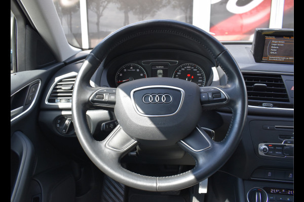 Audi Q3 1.4TFSi 150pk CoD Adrenalin Automaat / S-Line / Trekhaak / Clima / Navi / El. Achterklep