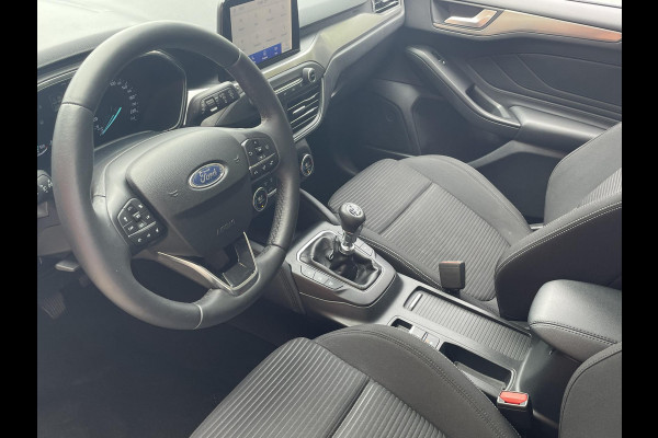 Ford Focus 1.0 EcoBoost 125pk Titanium | Navigatie | Apple Carplay/Android Auto| Parkeersensoren | Adaptive Cruise Control | Stoel- en stuurverwarming | Verwarmde voorruit | Ledverlichting | Climate Control