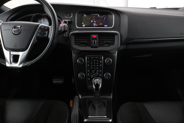 Volvo V40 2.0 T4 Sport | Automaat | Stoelverwarming | Full LED | Alcantara | Camera | Navigatie | Bluetooth | PDC | R-Design