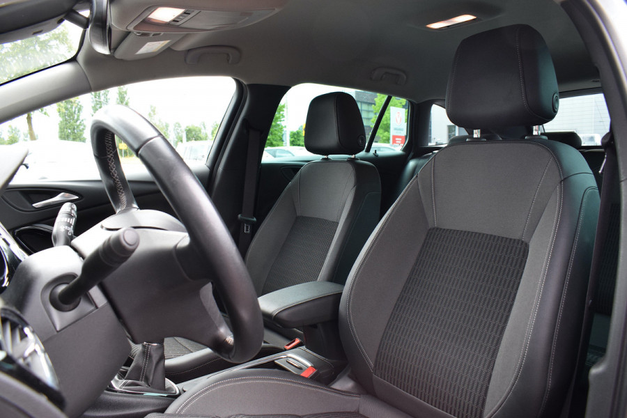 Opel Astra Sports Tourer 1.2 Design & Tech | Apple CarPlay | Camera | Lane ass. | Cruise