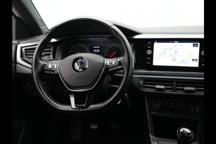 Volkswagen Polo 1.0 TSI 95pk Comfortline Business Navigatie Clima Pdc Trekhaak