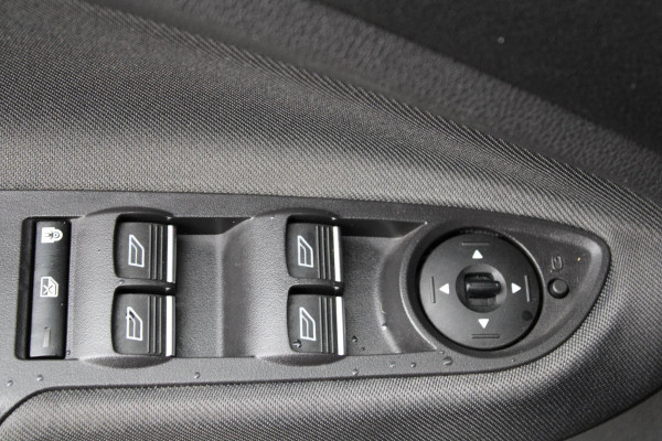 Ford C-MAX 1.0 EcoBoost 125 PK Titanium | Trekhaak | Navigatie | Voorruitverwarming | Cruise Control | 17 INCH Lichtmetalen Velgen | PDC V+A | 1e eigenaar | Delaeronderhouden