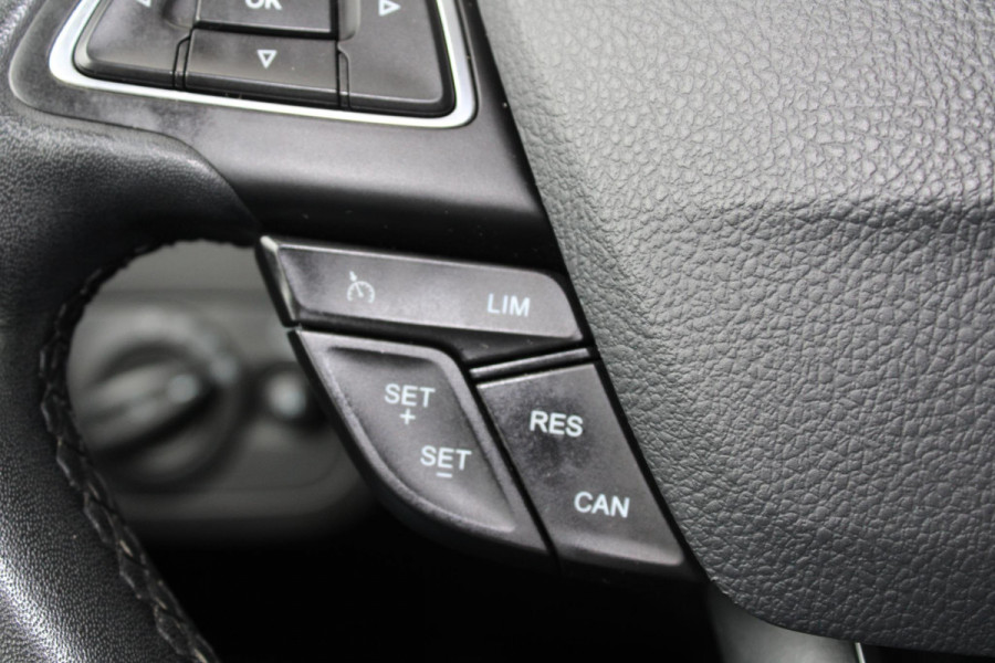 Ford C-MAX 1.0 EcoBoost 125 PK Titanium | Trekhaak | Navigatie | Voorruitverwarming | Cruise Control | 17 INCH Lichtmetalen Velgen | PDC V+A | 1e eigenaar | Delaeronderhouden