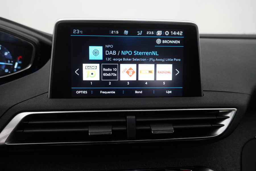 Peugeot 5008 BWJ 2020 1.2 PT 131PK Premium | NWE APK! | CLIMA | TREKHAAK | NAVI | 19'' LMV | HALF LEER | CARPLAY | CRUISE |