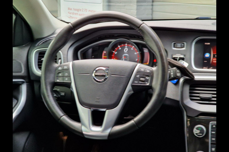 Volvo V40 Cross Country 1.5 T3 153PK 4-cilinder Polar+ Luxury|Leer|Pano|Trekhaak|Automaat|LED|