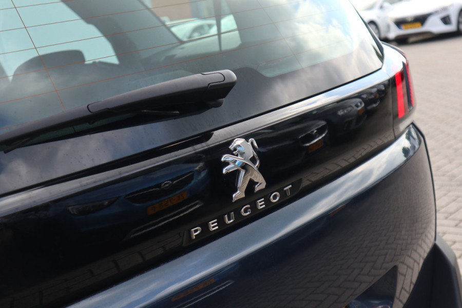 Peugeot 5008 1.2 PureTech Access NL AUTO | PDC | CRUISE | 7 PERSOONS
