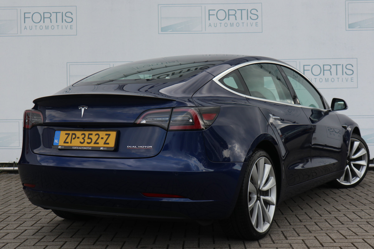 Tesla Model 3 Performance 75 kWh NL AUTO | LEDER | STOELVERW | PANO |