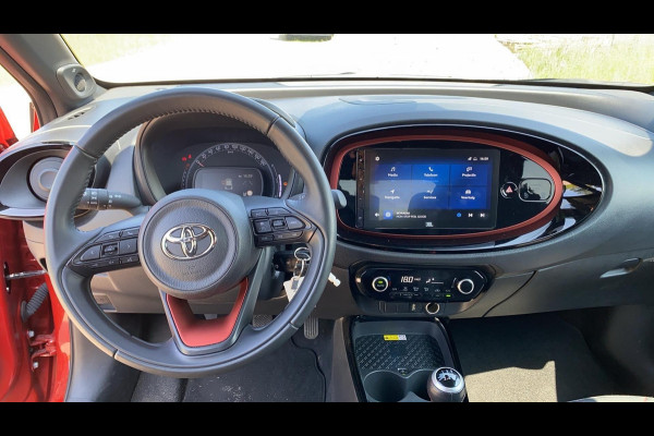 Toyota Aygo X 1.0 VVT-i MT Envy | Apple Carplay & AndoidAUTO | Camera | Lichtmetalen velgen |