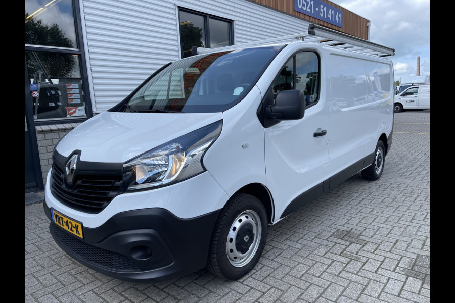 Renault Trafic 1.6 dCi 95pk T29 L2H1 Comfort / rijklaar € 17.950 ex btw / lease vanaf € 401 / airco / aluminium imperial /  bijrijdersbank / radio MP3 bluetooth