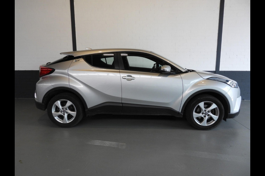 Toyota C-HR 1.2 Dynamic NAVI/CLIMA/LMV 17`