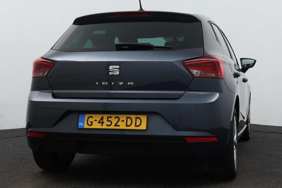 Seat Ibiza 1.0 TSI Style Business Intense (NAVIGATIE, PARKEERSENSOREN, CARPAY, 1e EIGENAAR, GOED ONDERHOUDEN)