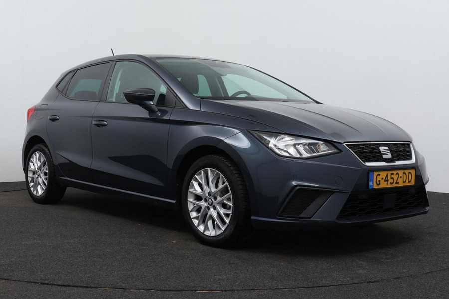 Seat Ibiza 1.0 TSI Style Business Intense (NAVIGATIE, PARKEERSENSOREN, CARPAY, 1e EIGENAAR, GOED ONDERHOUDEN)